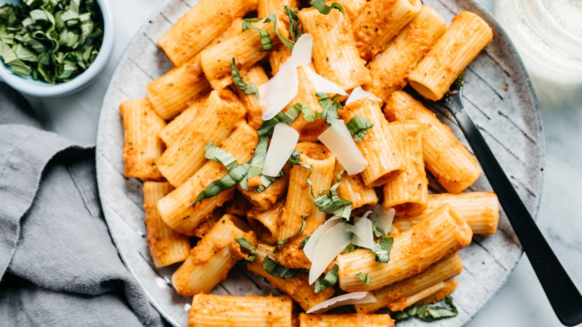 Easy 30-Minute Tomato Cream Sauce: Rich & Tangy Recipe